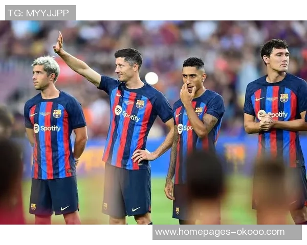 拜仁与巴萨巅峰对决央视解说全程回顾精彩瞬间与战术分析